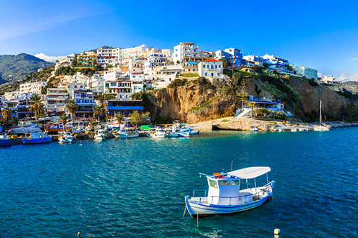 urlaub-griechenland-kreta-adobestock-162535157 Fischerboot, Kreta, Griechenland